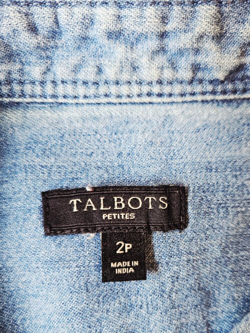 Talbots Women's Petite Classic Sleeveless Denim Blouse Shirt Top Blue Size 2P - Picture 3 of 3
